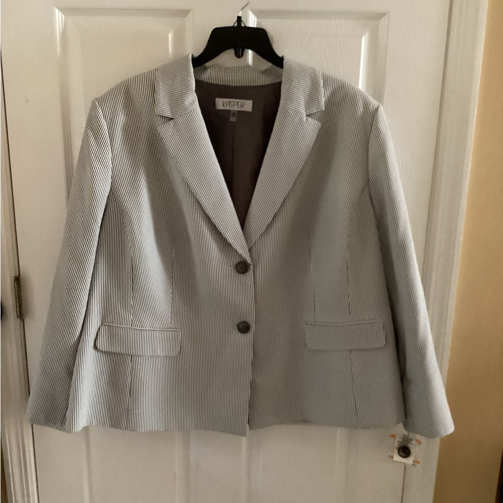 Women’s suit jacket